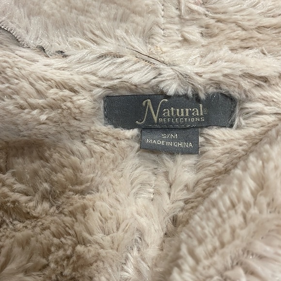 Vest - Picture 3 of 3